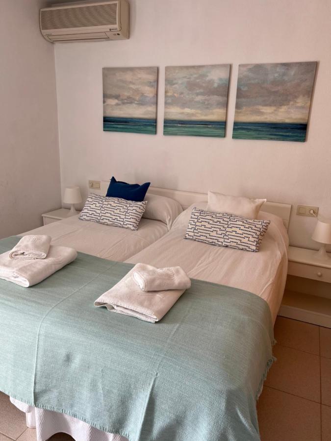 Apartamentos Es Dolc Colonia de Sant Jordi Ngoại thất bức ảnh
