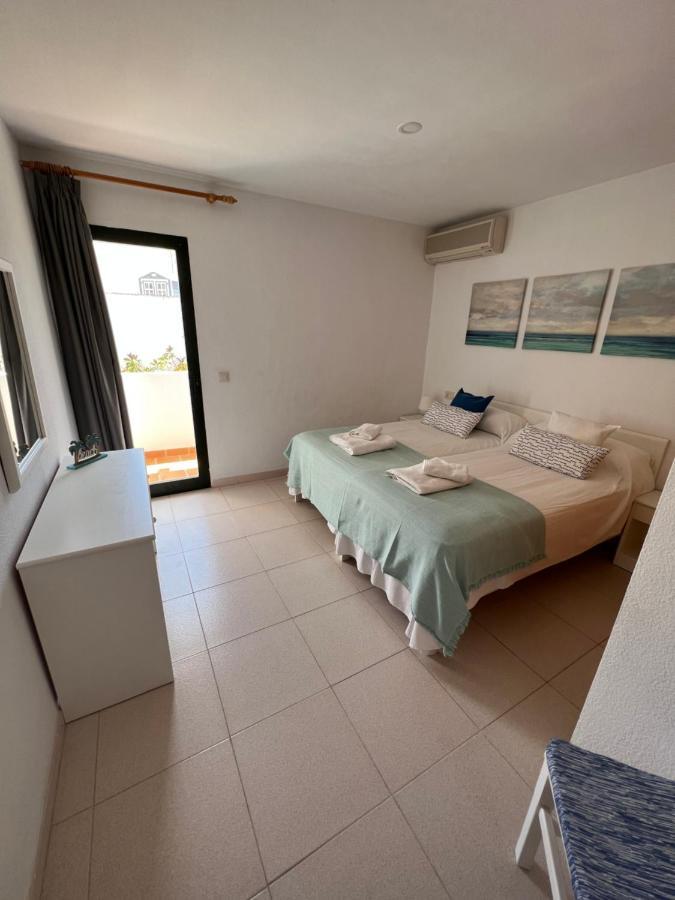 Apartamentos Es Dolc Colonia de Sant Jordi Ngoại thất bức ảnh